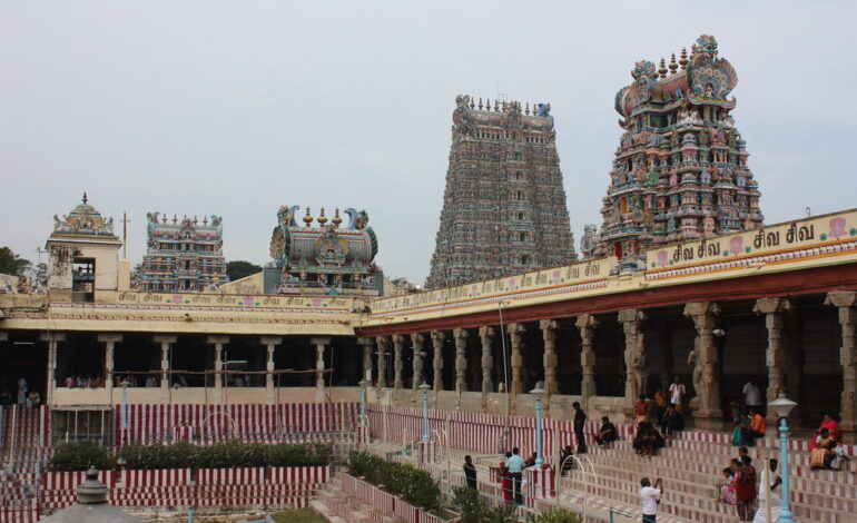 Madurai-Meekashi-temple